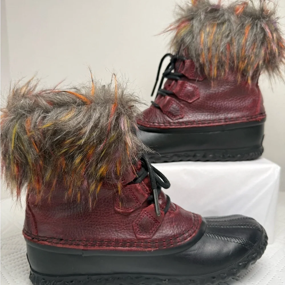 Sorel Out N About Lux Faux Fur Waterproof Boots Size 7.5 In Rich Wine